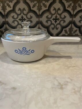 VINTAGE & RARE Corning Ware Iconic Cornflower Blue P-81-B Saucepan,Pyrex Lid-EUC
